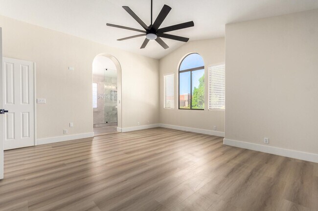 Building Photo - 1630 S Lemon