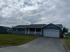 Building Photo - 3036 N Terrell Dr