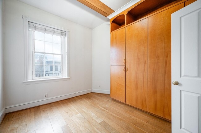 Building Photo - 310 Prince St