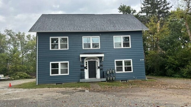 Primary Photo - 889 Rombach Ave