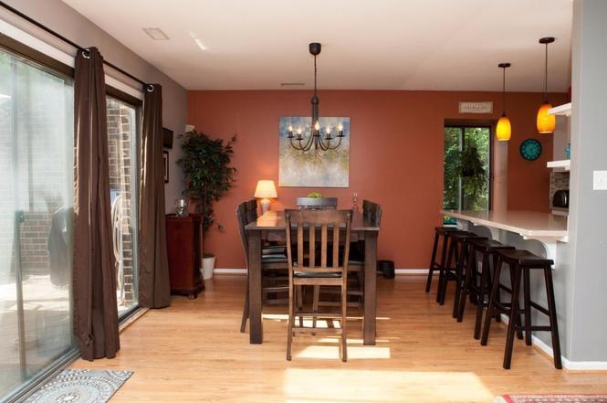 Building Photo - 10 Esprit Ter