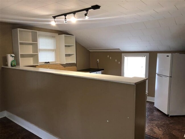 Building Photo - 208 Ave A