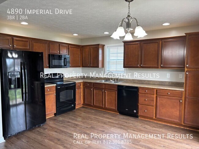 Building Photo - 4890 Imperial Dr