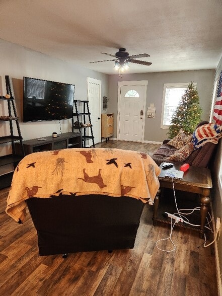 Building Photo - 102 Highlawn Ave