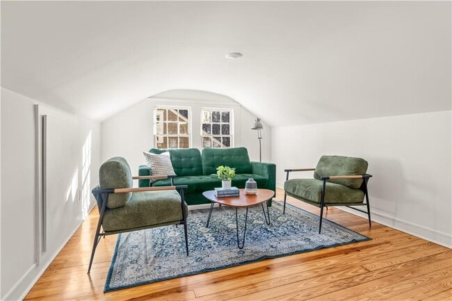 Building Photo - 845 Ormewood Terrace SE