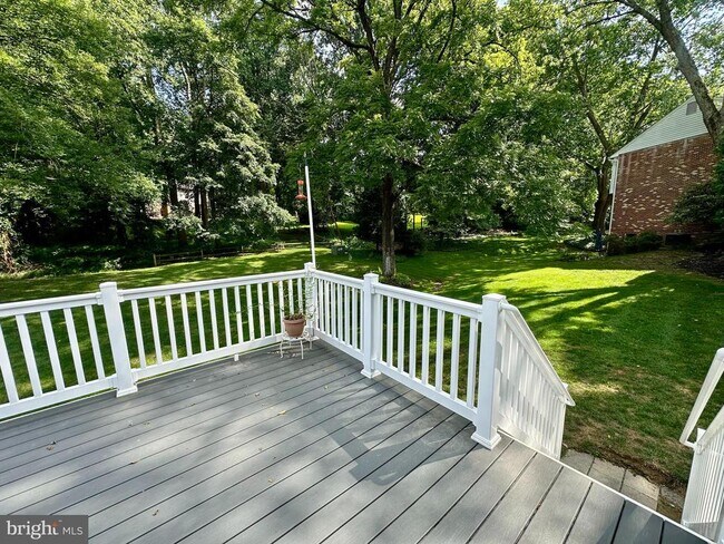 Building Photo - 1213 Forestville Dr