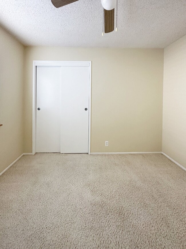 Building Photo - 605 E Wilson Ave