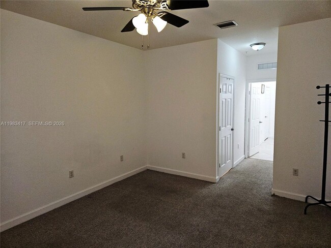 Building Photo - 290 NW 109th Ave