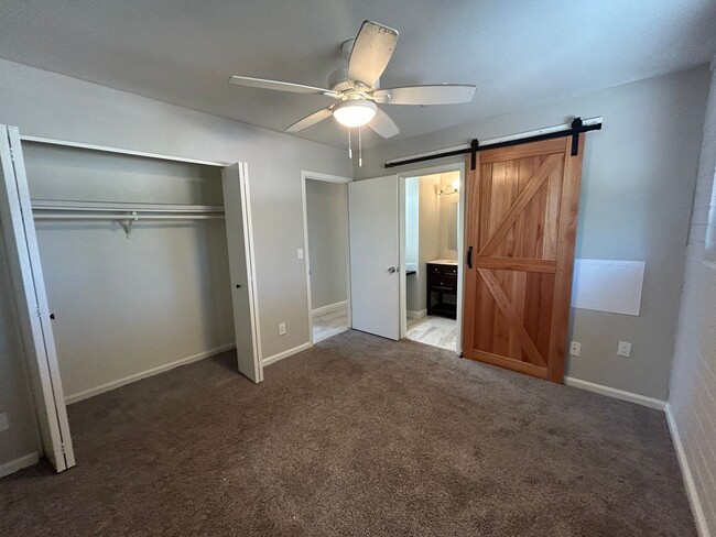 Building Photo - Remodeled 4 bed 2 bath home