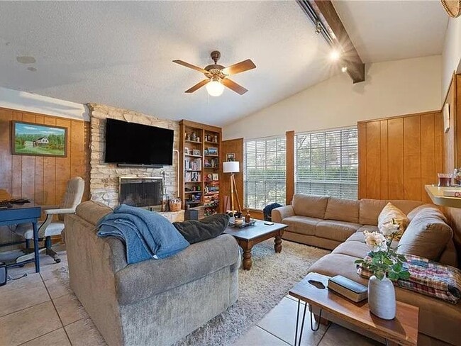 Building Photo - 8109 Ceberry Dr