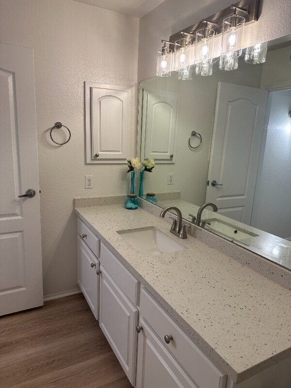 Building Photo - 12067 Alta Carmel Ct