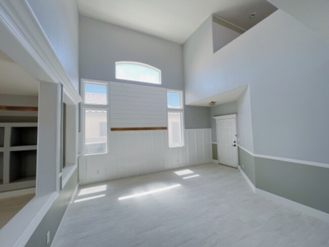 Building Photo - 4572 Yellow Harbor St