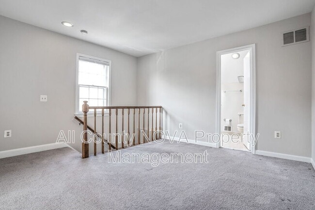 Building Photo - 1203 Michigan Ct