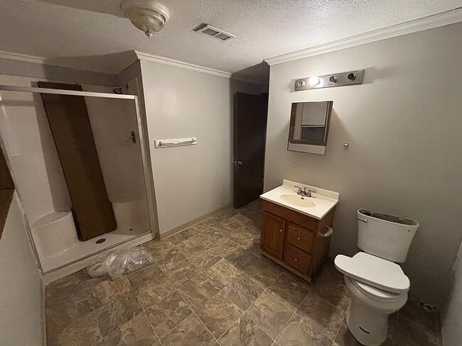 Building Photo - 2423 Farmstead St