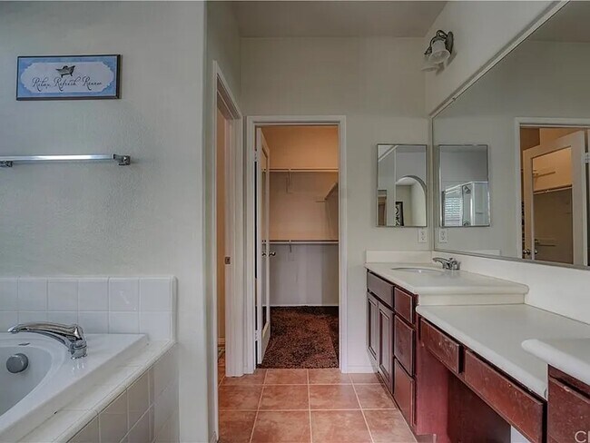 Building Photo - 29394 Castaway Ct