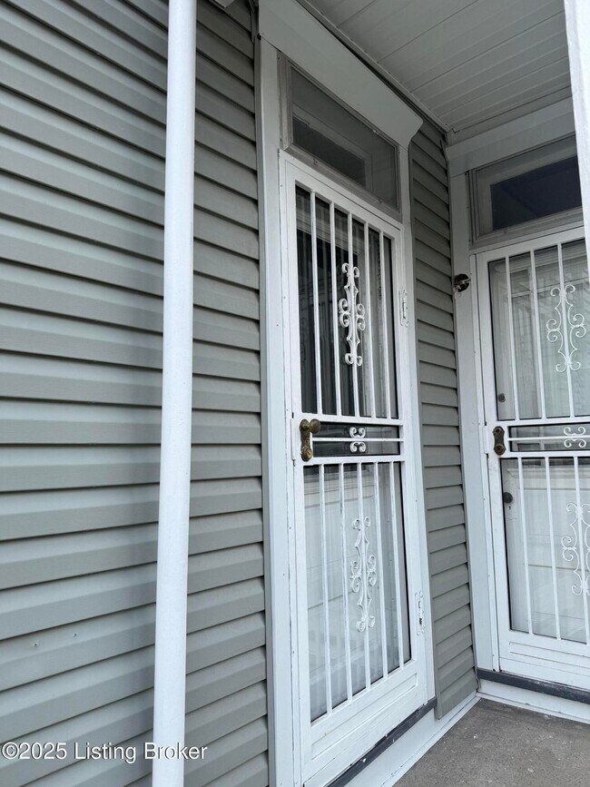 Building Photo - 1529 Christy Ave