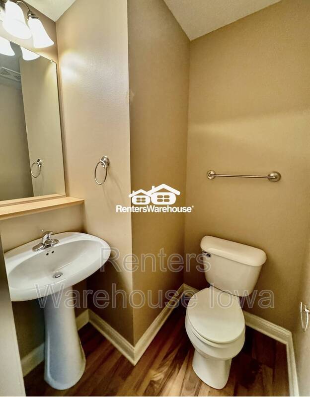 Building Photo - 2004 63rd St