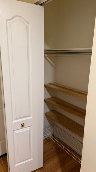 Building Photo - 7415 Fountain Head Dr