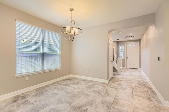 Building Photo - 1609 Arial Dr