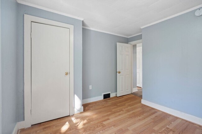 Building Photo - 80 Concord Way