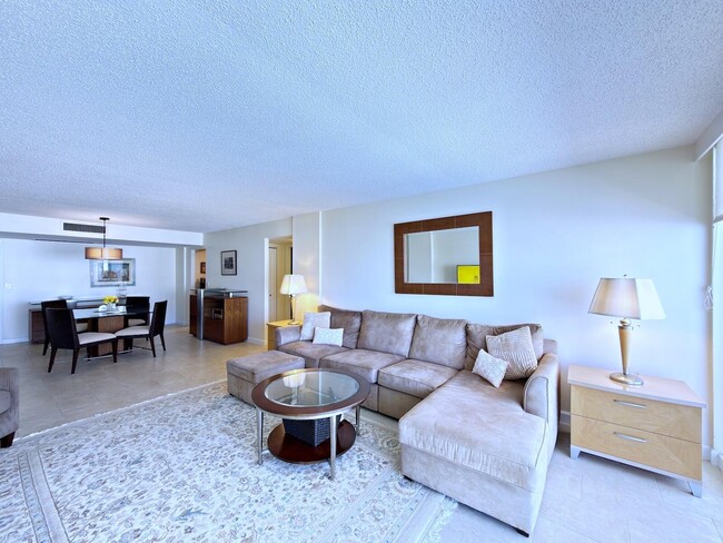 Building Photo - 3546 S Ocean Blvd