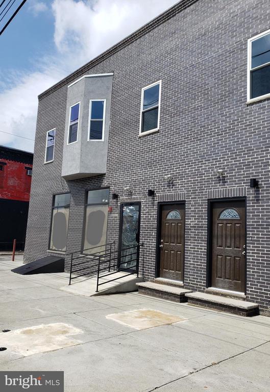 Building Photo - 5109 Woodland Ave