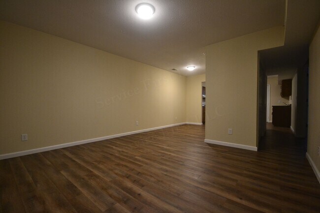 Building Photo - Pike Apartments