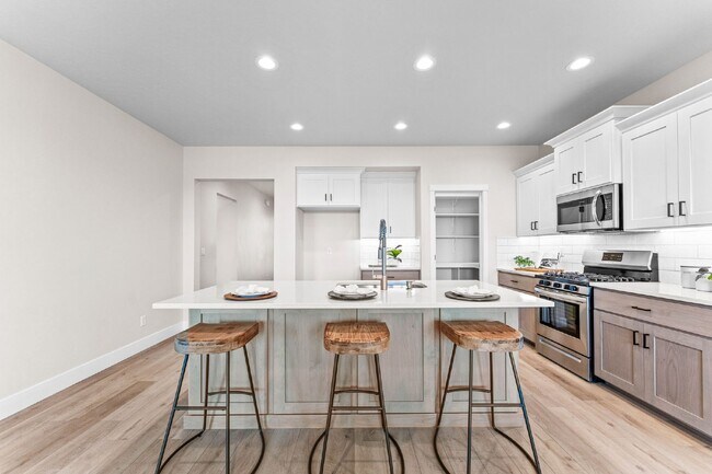 Building Photo - Charming 3 Bed, 2 Bath Home in Nampa, ID with Spacious Layout and Modern Touches!