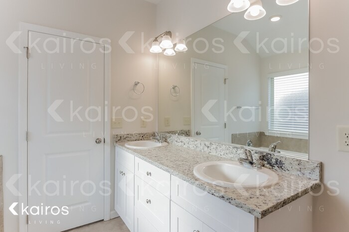 Building Photo - 6637 Triston Way