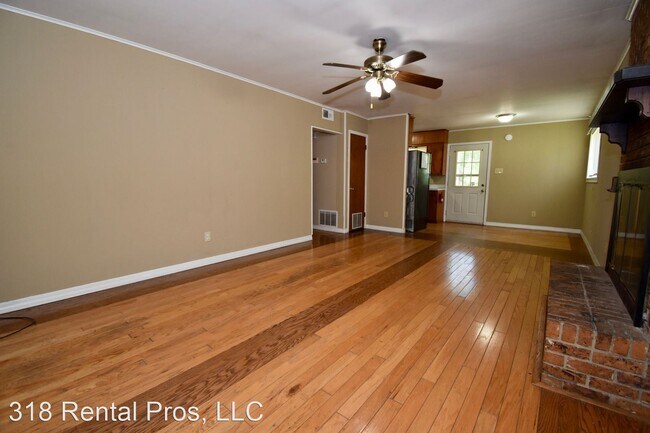 Building Photo - 3 br, 2 bath House - 400 W. Tennessee Ave.