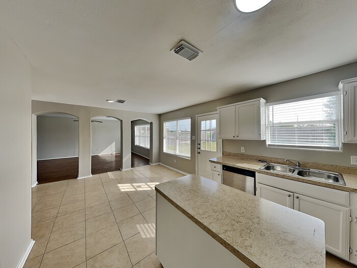 Building Photo - 3914 Ridge Canyon Rd