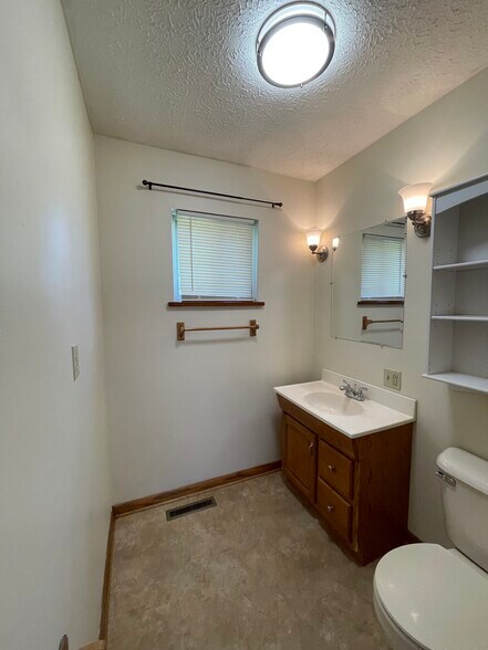 Half bath adjacent to kitchen & L/R - 1307 21st St