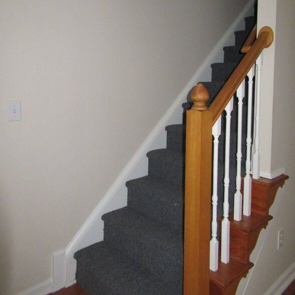 Building Photo - 3959 Sterling Pointe Dr