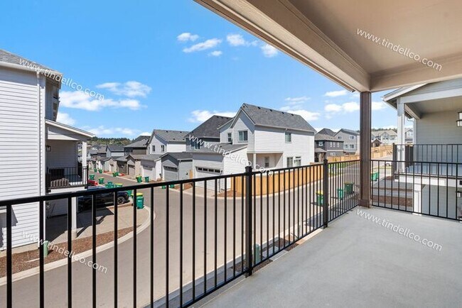 Building Photo - Tigard - River Terrace Town Center,3 Bedroom 2.5 Bathroom Stunner with Covered Patio and Attached...