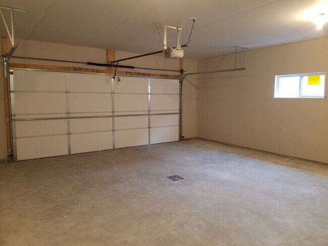 Building Photo - 2077 12th St W