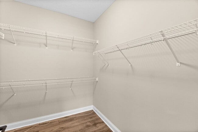 Building Photo - Luxury Maintenance-Free Former Model Home in Grove City – 2 Bed, 2 Bath Ranch