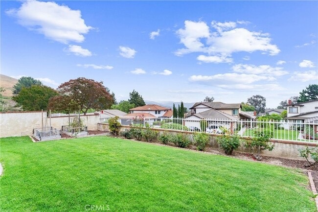 Building Photo - 3620 Sherwood Dr