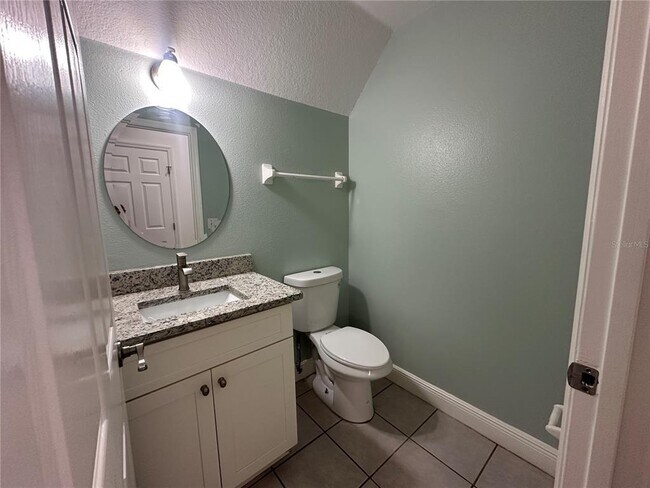 Building Photo - 1714 Cambridge Village Ct
