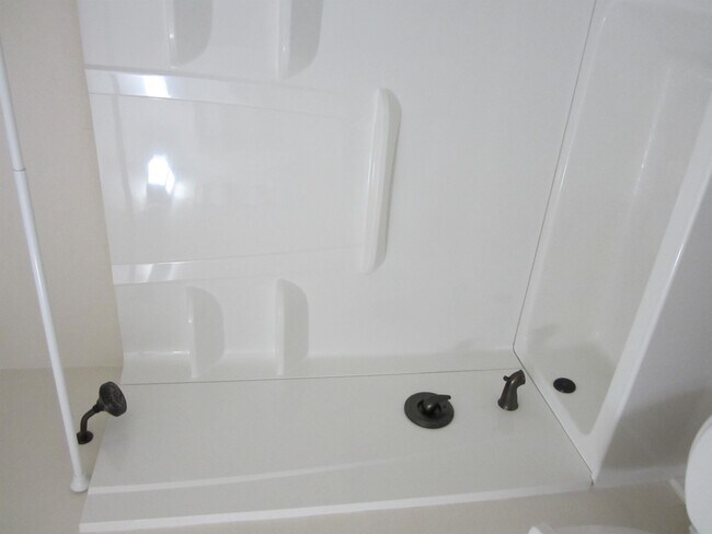 Building Photo - 3440 SW Alice St