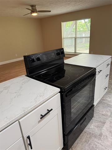 Building Photo - 7213 Chatham Rd