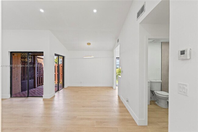 Building Photo - 6225 NW 171st St