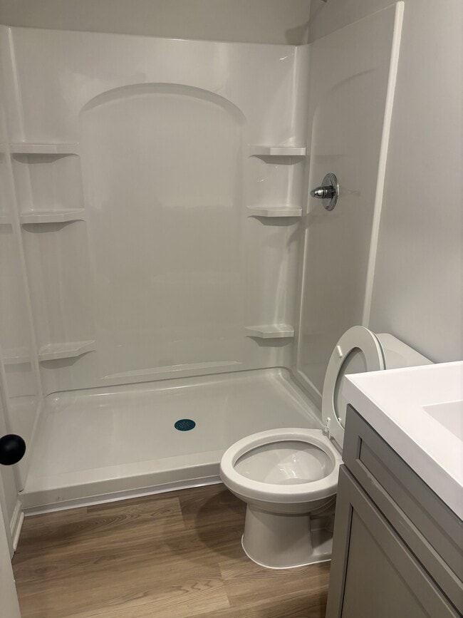 Building Photo - 457 Fernhill Cove