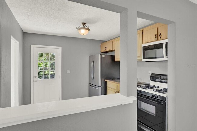 Building Photo - 1220 Morin St