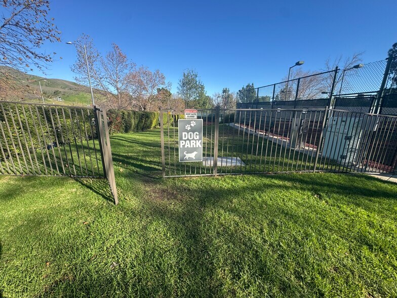 Building Photo - 11956 Stone Gate Way