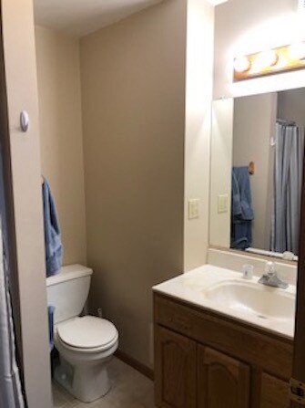 Building Photo - 60 W Main St