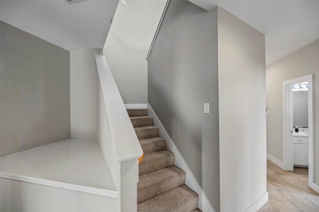 Building Photo - 9705 Linkmeadow Ln