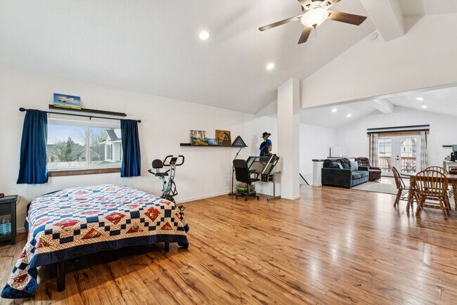 Building Photo - Spacious 4 Bed + Bonus | 3 Bath | 2,760 Sq Ft | Star, Idaho