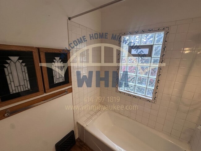 Building Photo - 1603 E Hampshire St