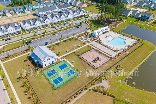 Building Photo - 1223 Homecoming Blvd