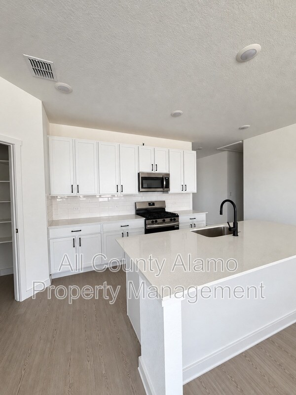 Building Photo - 6632 Titan Pk